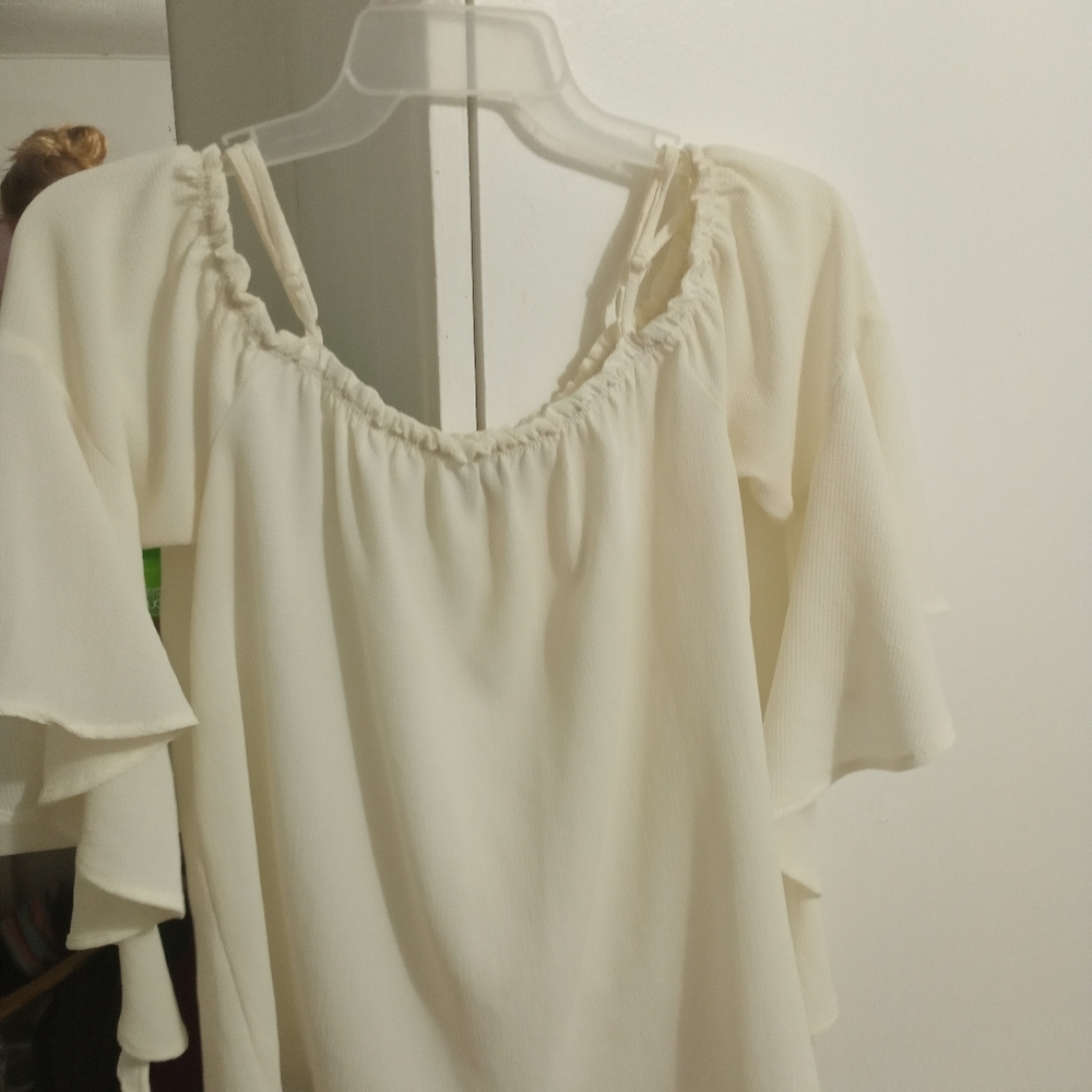 Shirt - Picture 2 of 5